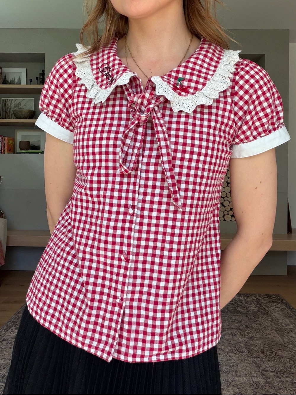 Vintage Japanese cotton Red Gingham Lace-Collar Tie-Neck Blouse xs